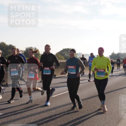 03.10.2025 - Köhlbrandbrückenlauf Fabian Wolf http://msf.ph/oto/9015878 03.10.2025 09:25:33 Position 3 1749, 2041, 2137, 2296, 2213 meine-sportfotos.de