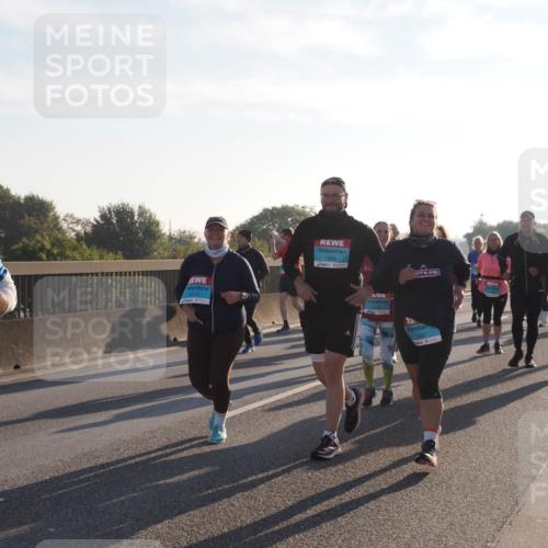 03.10.2025 - Köhlbrandbrückenlauf Fabian Wolf http://msf.ph/oto/9015988 03.10.2025 09:25:42 Position 3 2311, 1606, 1497 meine-sportfotos.de