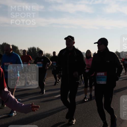03.10.2025 - Köhlbrandbrückenlauf Fabian Wolf http://msf.ph/oto/9016073 03.10.2025 09:25:45 Position 3 2406 meine-sportfotos.de