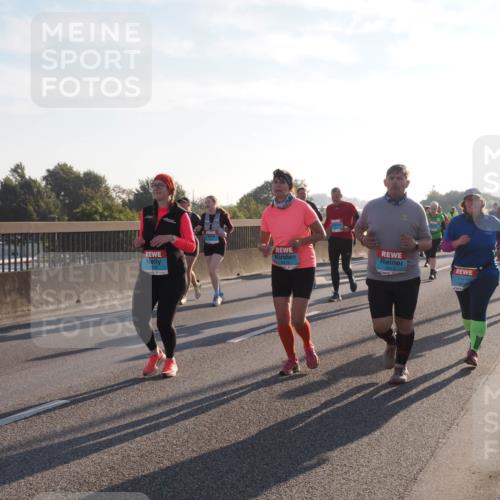 03.10.2025 - Köhlbrandbrückenlauf Fabian Wolf http://msf.ph/oto/9016164 03.10.2025 09:25:52 Position 3 2612, 2613 meine-sportfotos.de