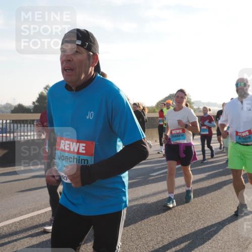 03.10.2025 - Köhlbrandbrückenlauf Fabian Wolf http://msf.ph/oto/9016510 03.10.2025 09:26:05 Position 3 3453 meine-sportfotos.de