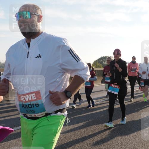 03.10.2025 - Köhlbrandbrückenlauf Fabian Wolf http://msf.ph/oto/9016554 03.10.2025 09:26:06 Position 3 3439, 3784 meine-sportfotos.de