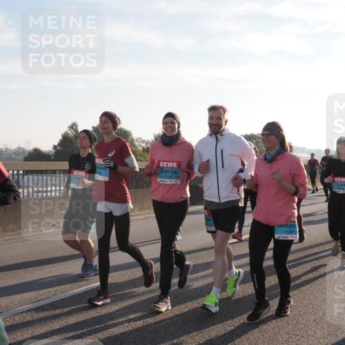 03.10.2025 - Köhlbrandbrückenlauf Fabian Wolf http://msf.ph/oto/9016581 03.10.2025 09:26:09 Position 3 2086, 2233, 2012, 1546, 2378, 2348 meine-sportfotos.de