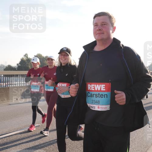 03.10.2025 - Köhlbrandbrückenlauf Fabian Wolf http://msf.ph/oto/9016626 03.10.2025 09:26:10 Position 3 2726, 2725, 18, 2348 meine-sportfotos.de