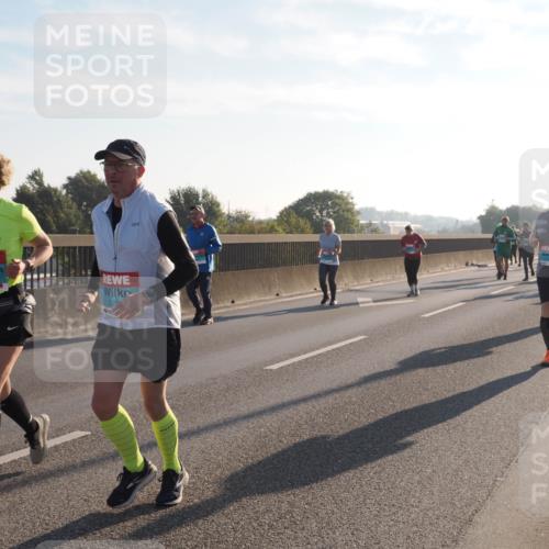 03.10.2025 - Köhlbrandbrückenlauf Fabian Wolf http://msf.ph/oto/9017186 03.10.2025 09:26:35 Position 3 10, 3292, 320 meine-sportfotos.de