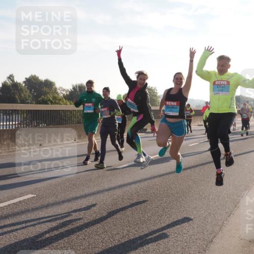 03.10.2025 - Köhlbrandbrückenlauf Fabian Wolf http://msf.ph/oto/9017363 03.10.2025 09:26:42 Position 3 2261, 2412 meine-sportfotos.de