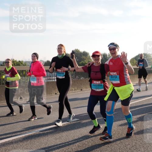03.10.2025 - Köhlbrandbrückenlauf Fabian Wolf http://msf.ph/oto/9017499 03.10.2025 09:26:49 Position 3 2429, 2159, 3413, 3412 meine-sportfotos.de