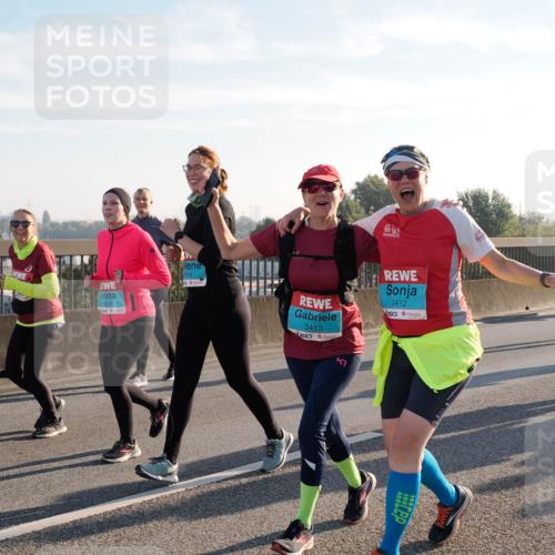 03.10.2025 - Köhlbrandbrückenlauf Fabian Wolf http://msf.ph/oto/9017507 03.10.2025 09:26:49 Position 3 4000, 2429, 2159, 3413, 3412 meine-sportfotos.de