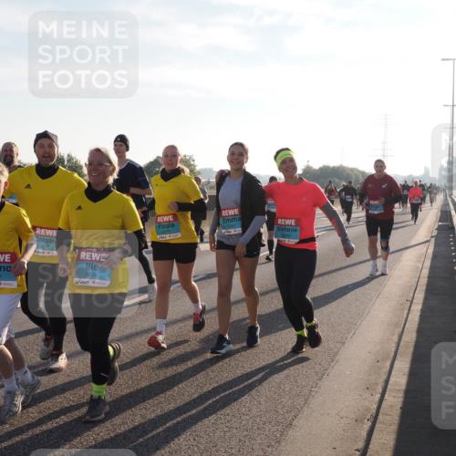 03.10.2025 - Köhlbrandbrückenlauf Fabian Wolf http://msf.ph/oto/9017530 03.10.2025 09:26:51 Position 3 2871, 2872, 2874, 2875, 2297, 2299 meine-sportfotos.de