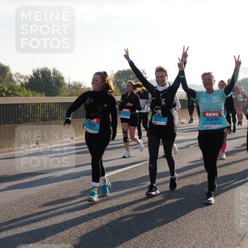 03.10.2025 - Köhlbrandbrückenlauf Fabian Wolf http://msf.ph/oto/9018348 03.10.2025 09:27:45 Position 3 2926, 2928, 2927 meine-sportfotos.de