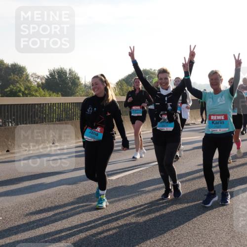 03.10.2025 - Köhlbrandbrückenlauf Fabian Wolf http://msf.ph/oto/9018352 03.10.2025 09:27:45 Position 3 2926, 2928, 2927, 2565 meine-sportfotos.de