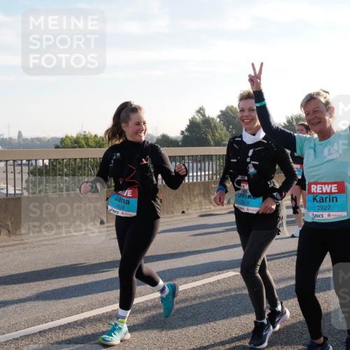 03.10.2025 - Köhlbrandbrückenlauf Fabian Wolf http://msf.ph/oto/9018378 03.10.2025 09:27:47 Position 3 4000, 2926, 2928, 2927 meine-sportfotos.de