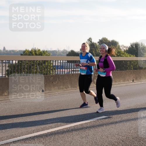 03.10.2025 - Köhlbrandbrückenlauf Fabian Wolf http://msf.ph/oto/9018591 03.10.2025 09:28:01 Position 3 2520, 2531 meine-sportfotos.de