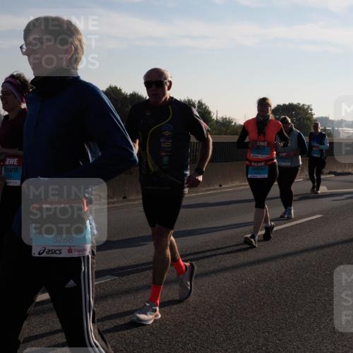 03.10.2025 - Köhlbrandbrückenlauf Fabian Wolf http://msf.ph/oto/9018756 03.10.2025 09:28:12 Position 3 3286, 2347 meine-sportfotos.de
