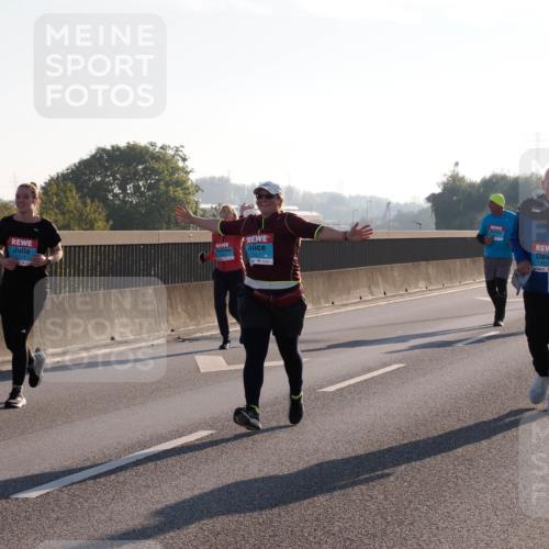 03.10.2025 - Köhlbrandbrückenlauf Fabian Wolf http://msf.ph/oto/9019114 03.10.2025 09:28:43 Position 3 2723, 2357, 2623 meine-sportfotos.de