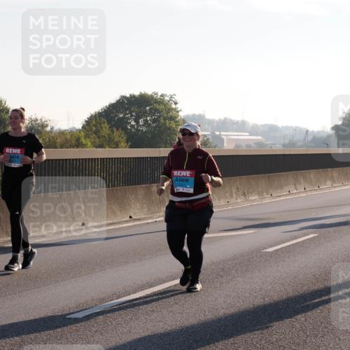 03.10.2025 - Köhlbrandbrückenlauf Fabian Wolf http://msf.ph/oto/9019124 03.10.2025 09:28:43 Position 3 2723, 2357, 2623 meine-sportfotos.de