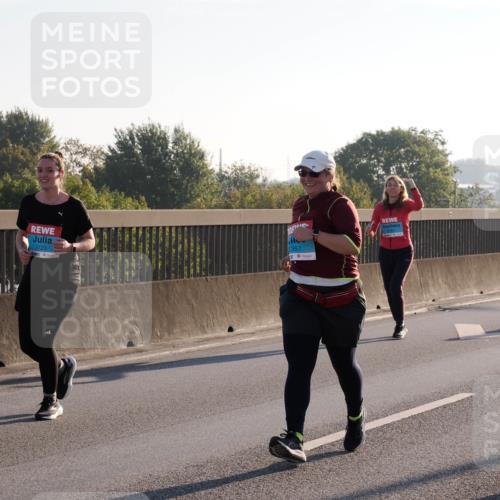 03.10.2025 - Köhlbrandbrückenlauf Fabian Wolf http://msf.ph/oto/9019144 03.10.2025 09:28:44 Position 3 2723, 2357, 2191 meine-sportfotos.de