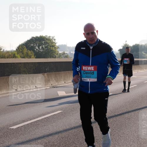 03.10.2025 - Köhlbrandbrückenlauf Fabian Wolf http://msf.ph/oto/9019162 03.10.2025 09:28:46 Position 3 2623 meine-sportfotos.de