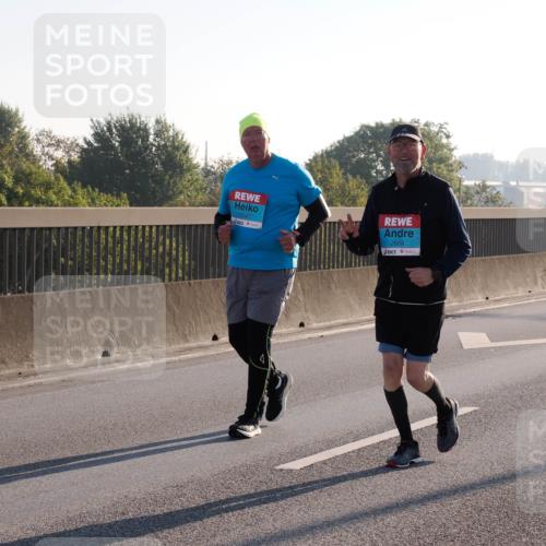 03.10.2025 - Köhlbrandbrückenlauf Fabian Wolf http://msf.ph/oto/9019240 03.10.2025 09:28:51 Position 3 2647, 2664 meine-sportfotos.de