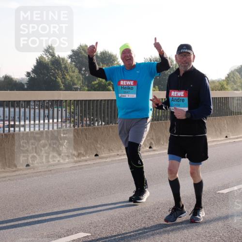 03.10.2025 - Köhlbrandbrückenlauf Fabian Wolf http://msf.ph/oto/9019264 03.10.2025 09:28:52 Position 3 2647, 2664 meine-sportfotos.de