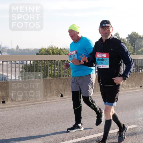 03.10.2025 - Köhlbrandbrückenlauf Fabian Wolf http://msf.ph/oto/9019288 03.10.2025 09:28:53 Position 3 4000, 2664 meine-sportfotos.de