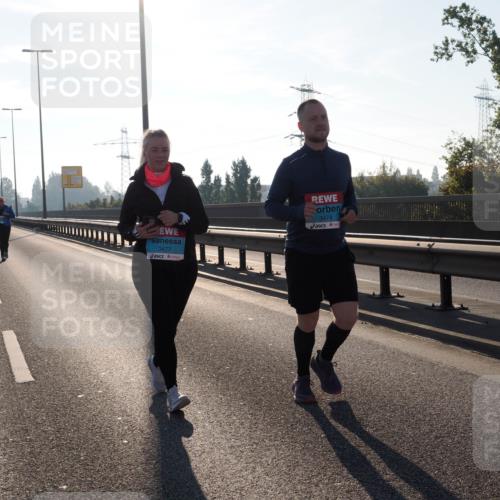 03.10.2025 - Köhlbrandbrückenlauf Fabian Wolf http://msf.ph/oto/9019969 03.10.2025 09:29:53 Position 3 3477, 3474 meine-sportfotos.de