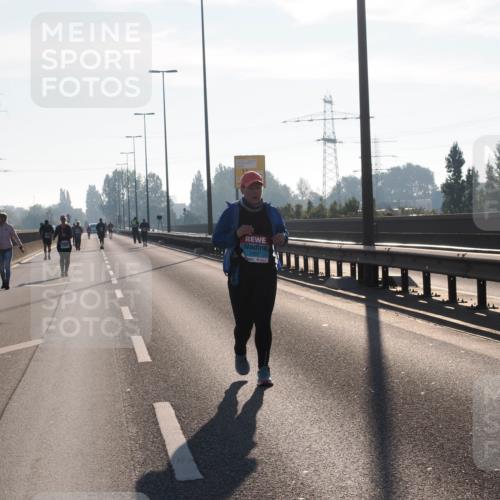 03.10.2025 - Köhlbrandbrückenlauf Fabian Wolf http://msf.ph/oto/9020045 03.10.2025 09:30:00 Position 3 2507 meine-sportfotos.de