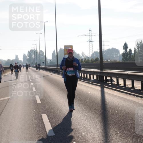 03.10.2025 - Köhlbrandbrückenlauf Fabian Wolf http://msf.ph/oto/9020052 03.10.2025 09:30:00 Position 3 2507 meine-sportfotos.de