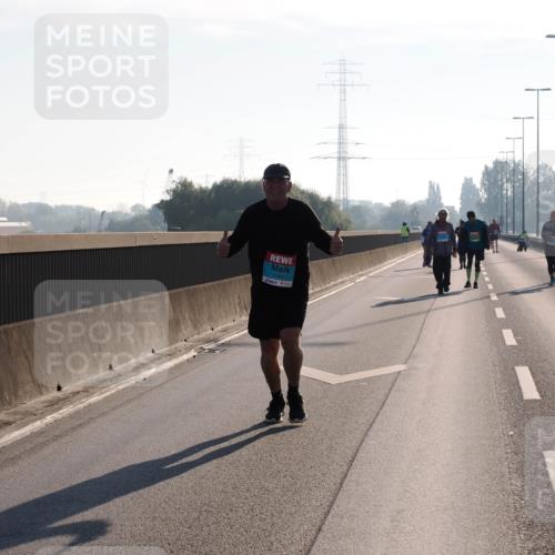 03.10.2025 - Köhlbrandbrückenlauf Fabian Wolf http://msf.ph/oto/9020247 03.10.2025 09:30:22 Position 3 2360 meine-sportfotos.de