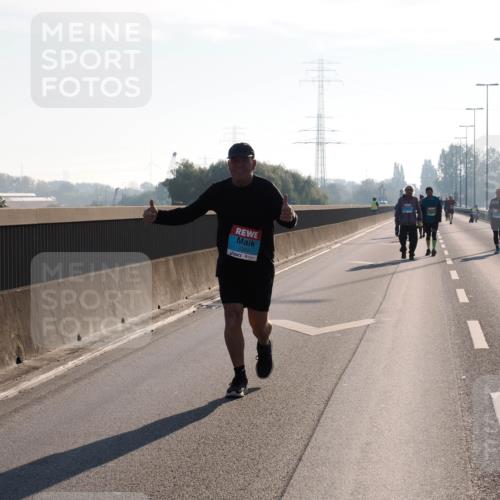 03.10.2025 - Köhlbrandbrückenlauf Fabian Wolf http://msf.ph/oto/9020262 03.10.2025 09:30:23 Position 3 2360 meine-sportfotos.de