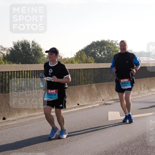 03.10.2025 - Köhlbrandbrückenlauf Fabian Wolf http://msf.ph/oto/9020631 03.10.2025 09:31:12 Position 3 2042, 2611 meine-sportfotos.de