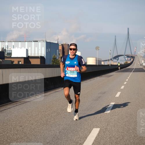 03.10.2025 - Köhlbrandbrückenlauf Fabian Wolf http://msf.ph/oto/9021050 03.10.2025 09:33:23 Position 3 3247, 3 meine-sportfotos.de