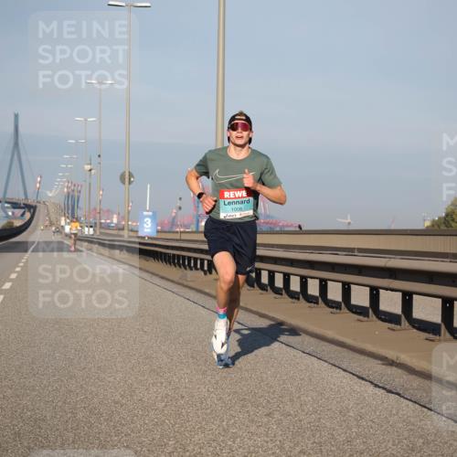 03.10.2025 - Köhlbrandbrückenlauf Fabian Wolf http://msf.ph/oto/9021153 03.10.2025 09:34:05 Position 3 1008 meine-sportfotos.de