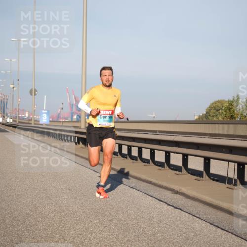 03.10.2025 - Köhlbrandbrückenlauf Fabian Wolf http://msf.ph/oto/9021237 03.10.2025 09:34:20 Position 3 3, 3590 meine-sportfotos.de
