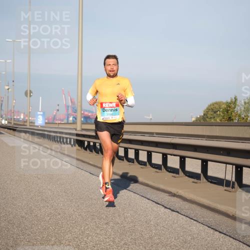 03.10.2025 - Köhlbrandbrückenlauf Fabian Wolf http://msf.ph/oto/9021240 03.10.2025 09:34:21 Position 3 3590 meine-sportfotos.de
