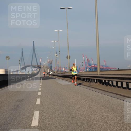 03.10.2025 - Köhlbrandbrückenlauf Fabian Wolf http://msf.ph/oto/9021363 03.10.2025 09:35:07 Position 3  meine-sportfotos.de