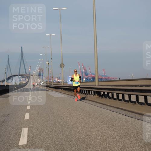 03.10.2025 - Köhlbrandbrückenlauf Fabian Wolf http://msf.ph/oto/9021383 03.10.2025 09:35:08 Position 3  meine-sportfotos.de
