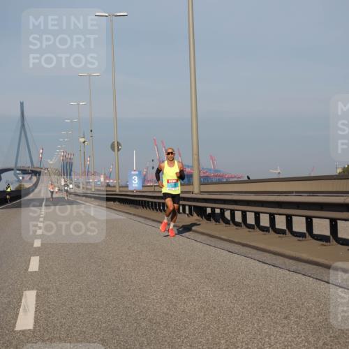 03.10.2025 - Köhlbrandbrückenlauf Fabian Wolf http://msf.ph/oto/9021401 03.10.2025 09:35:09 Position 3  meine-sportfotos.de