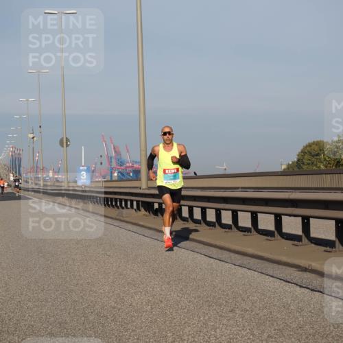 03.10.2025 - Köhlbrandbrückenlauf Fabian Wolf http://msf.ph/oto/9021428 03.10.2025 09:35:10 Position 3 3 meine-sportfotos.de