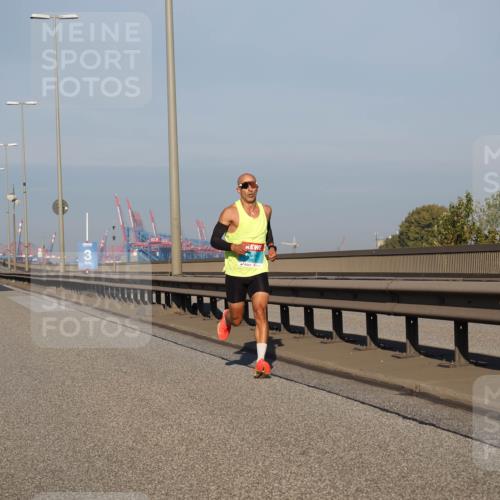 03.10.2025 - Köhlbrandbrückenlauf Fabian Wolf http://msf.ph/oto/9021436 03.10.2025 09:35:11 Position 3 3 meine-sportfotos.de