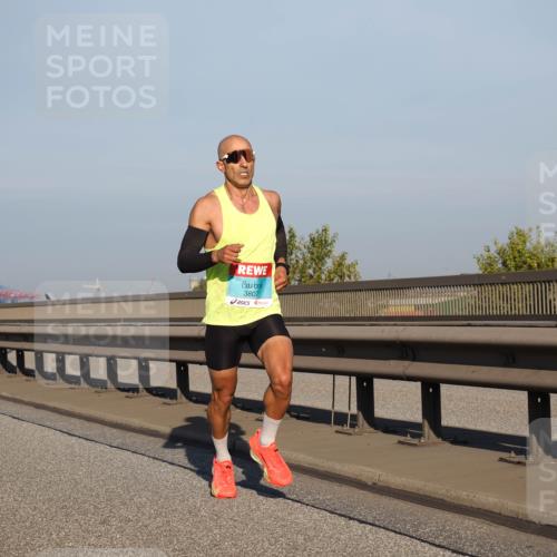 03.10.2025 - Köhlbrandbrückenlauf Fabian Wolf http://msf.ph/oto/9021456 03.10.2025 09:35:12 Position 3 3807 meine-sportfotos.de