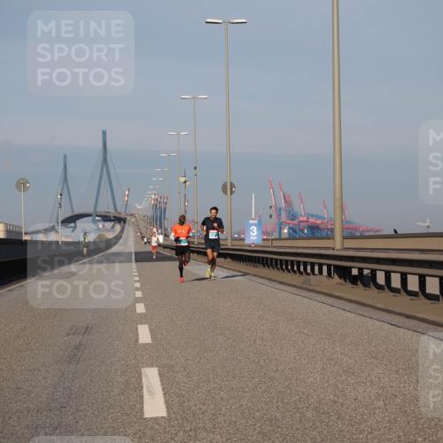 03.10.2025 - Köhlbrandbrückenlauf Fabian Wolf http://msf.ph/oto/9021504 03.10.2025 09:35:25 Position 3 3 meine-sportfotos.de