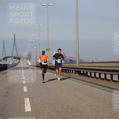 03.10.2025 - Köhlbrandbrückenlauf Fabian Wolf http://msf.ph/oto/9021541 03.10.2025 09:35:28 Position 3  meine-sportfotos.de