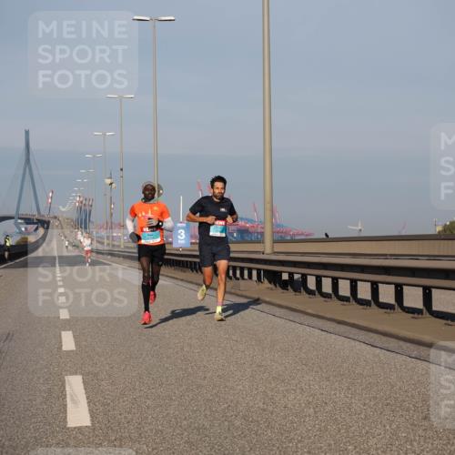 03.10.2025 - Köhlbrandbrückenlauf Fabian Wolf http://msf.ph/oto/9021552 03.10.2025 09:35:29 Position 3 3 meine-sportfotos.de