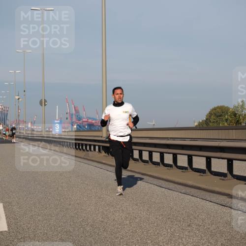 03.10.2025 - Köhlbrandbrückenlauf Fabian Wolf http://msf.ph/oto/9021728 03.10.2025 09:36:17 Position 3 3 meine-sportfotos.de