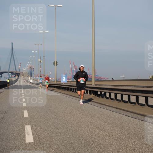 03.10.2025 - Köhlbrandbrückenlauf Fabian Wolf http://msf.ph/oto/9021799 03.10.2025 09:36:29 Position 3 3 meine-sportfotos.de