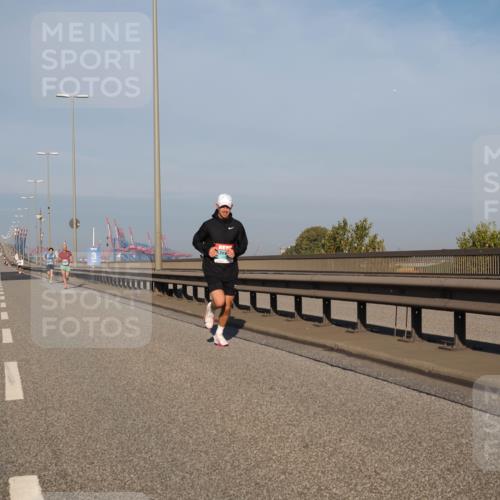 03.10.2025 - Köhlbrandbrückenlauf Fabian Wolf http://msf.ph/oto/9021825 03.10.2025 09:36:31 Position 3  meine-sportfotos.de