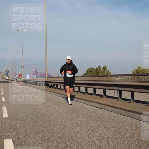 03.10.2025 - Köhlbrandbrückenlauf Fabian Wolf http://msf.ph/oto/9021829 03.10.2025 09:36:32 Position 3  meine-sportfotos.de