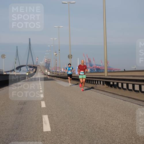 03.10.2025 - Köhlbrandbrückenlauf Fabian Wolf http://msf.ph/oto/9021848 03.10.2025 09:36:35 Position 3  meine-sportfotos.de