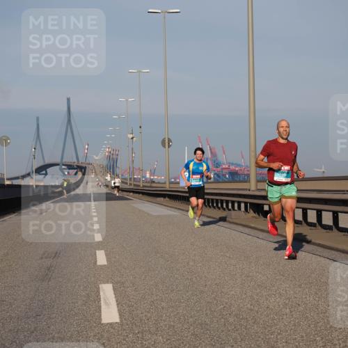03.10.2025 - Köhlbrandbrückenlauf Fabian Wolf http://msf.ph/oto/9021872 03.10.2025 09:36:38 Position 3  meine-sportfotos.de